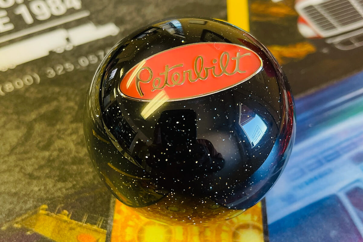 Peterbilt Ball